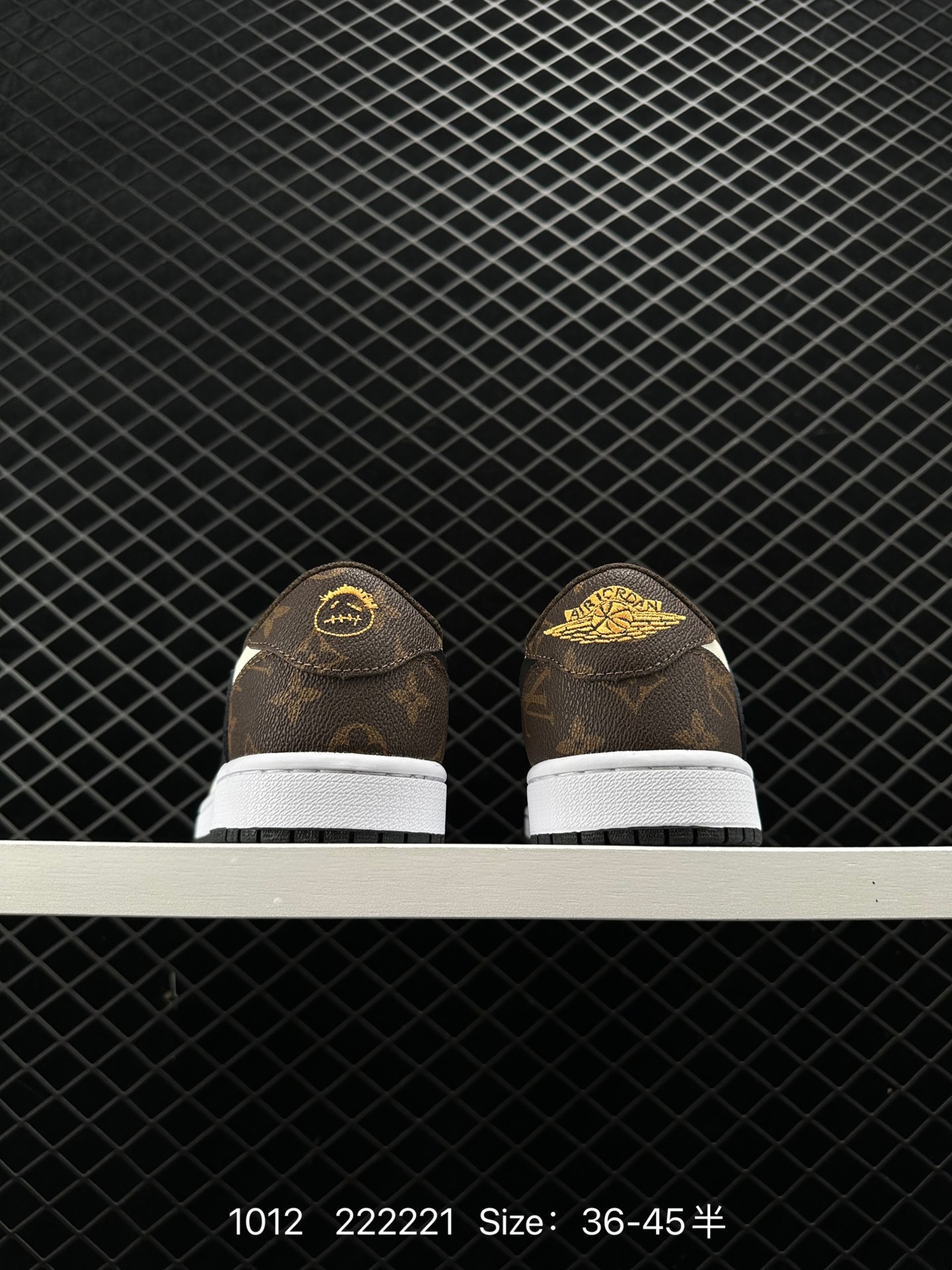 Travis Scott x Tiffany & Co. x Nike Air Jordan 1 Low OG SP